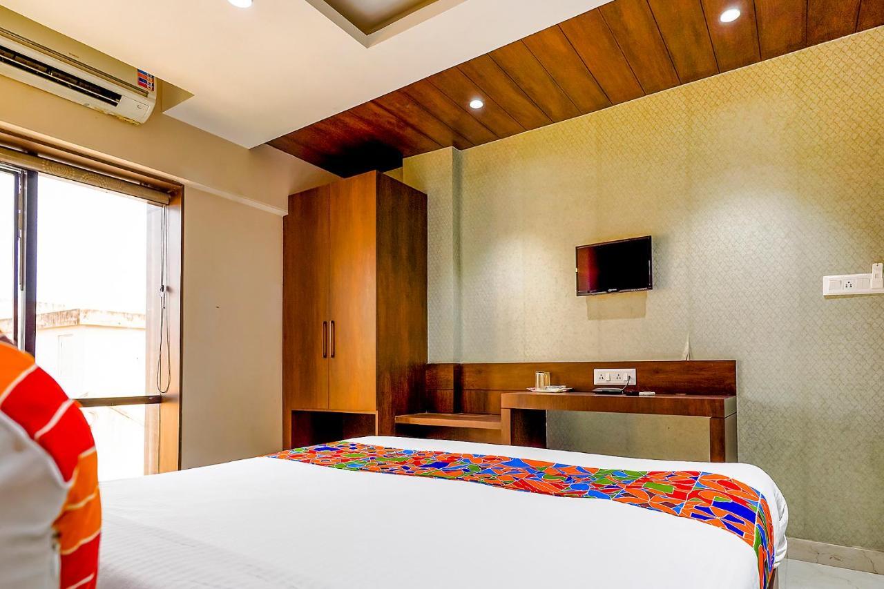 Fabhotel Eros 211 - Nr Sreebhumi Kalküta Dış mekan fotoğraf