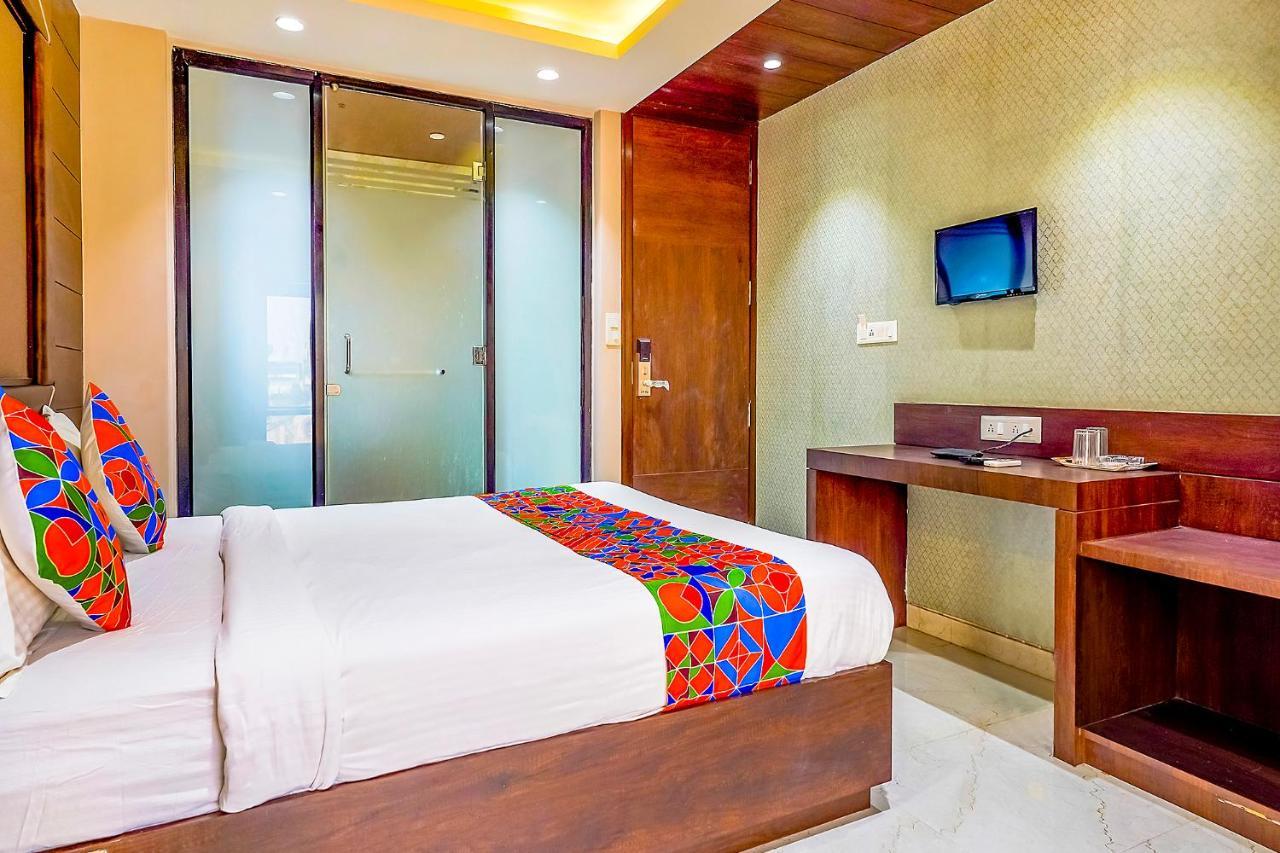 Fabhotel Eros 211 - Nr Sreebhumi Kalküta Dış mekan fotoğraf